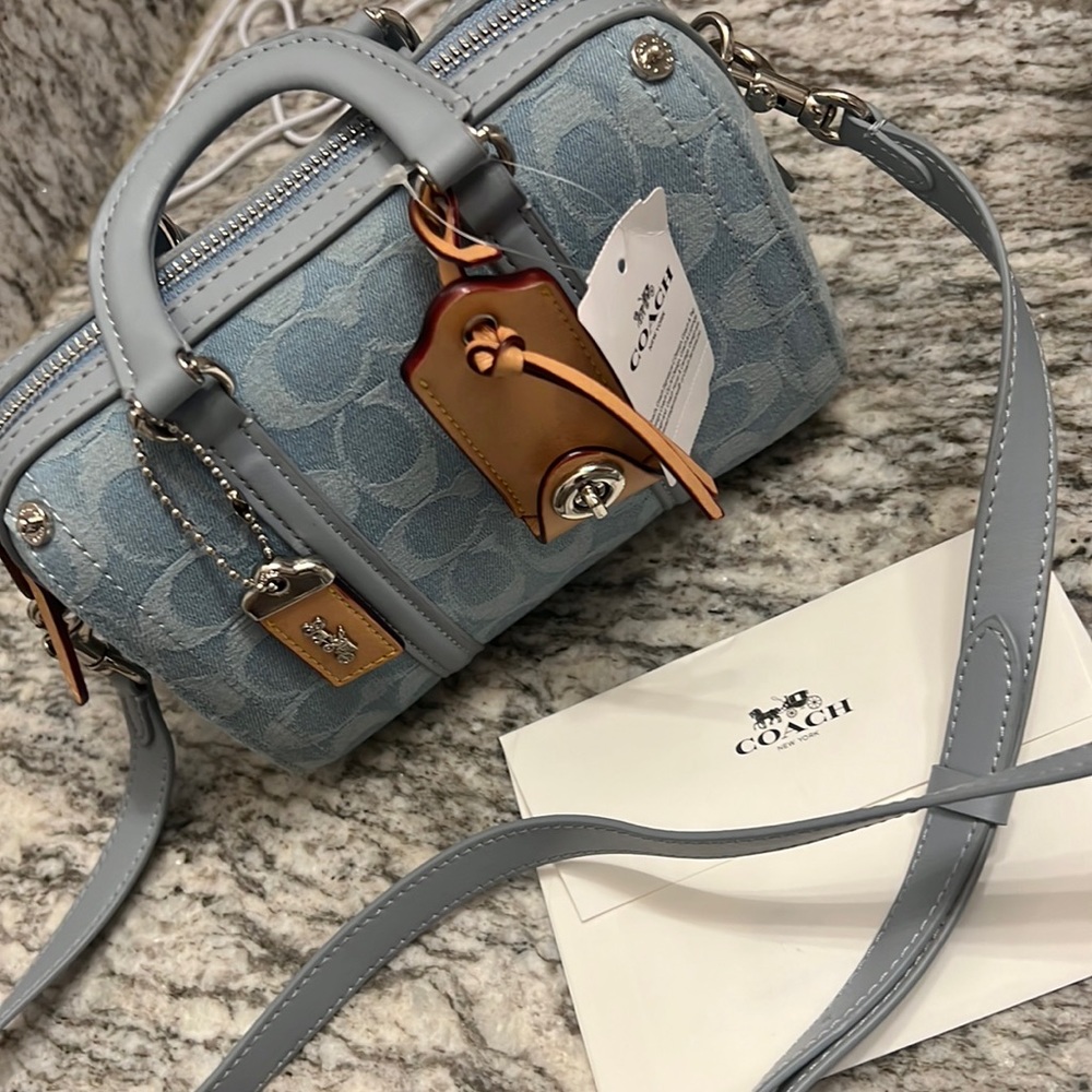 Never worn purse